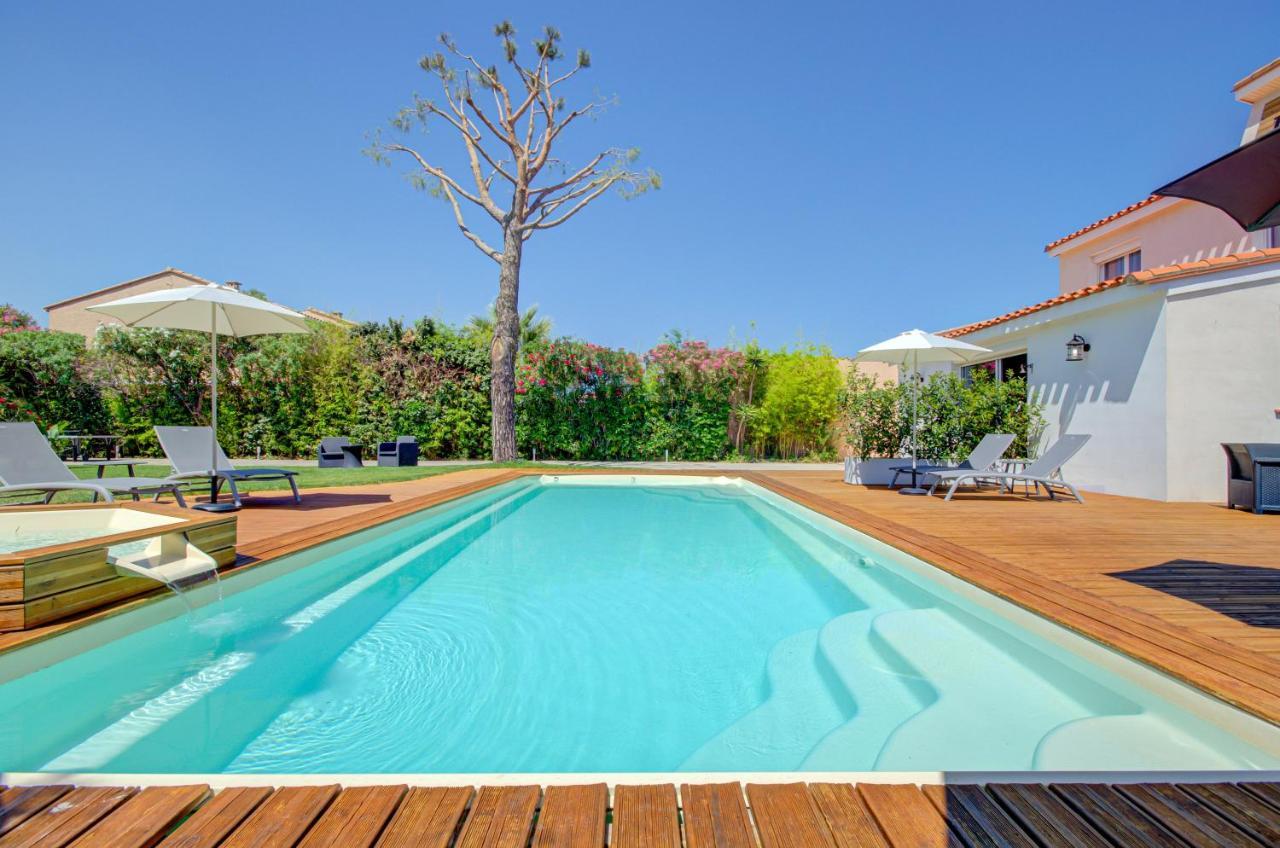 Hotel Domaine Le Courti à Le Barcarès Extérieur photo